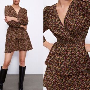 Zara Floral Tiered V-Neck Long Sleeve Mini Dress in Size Large
